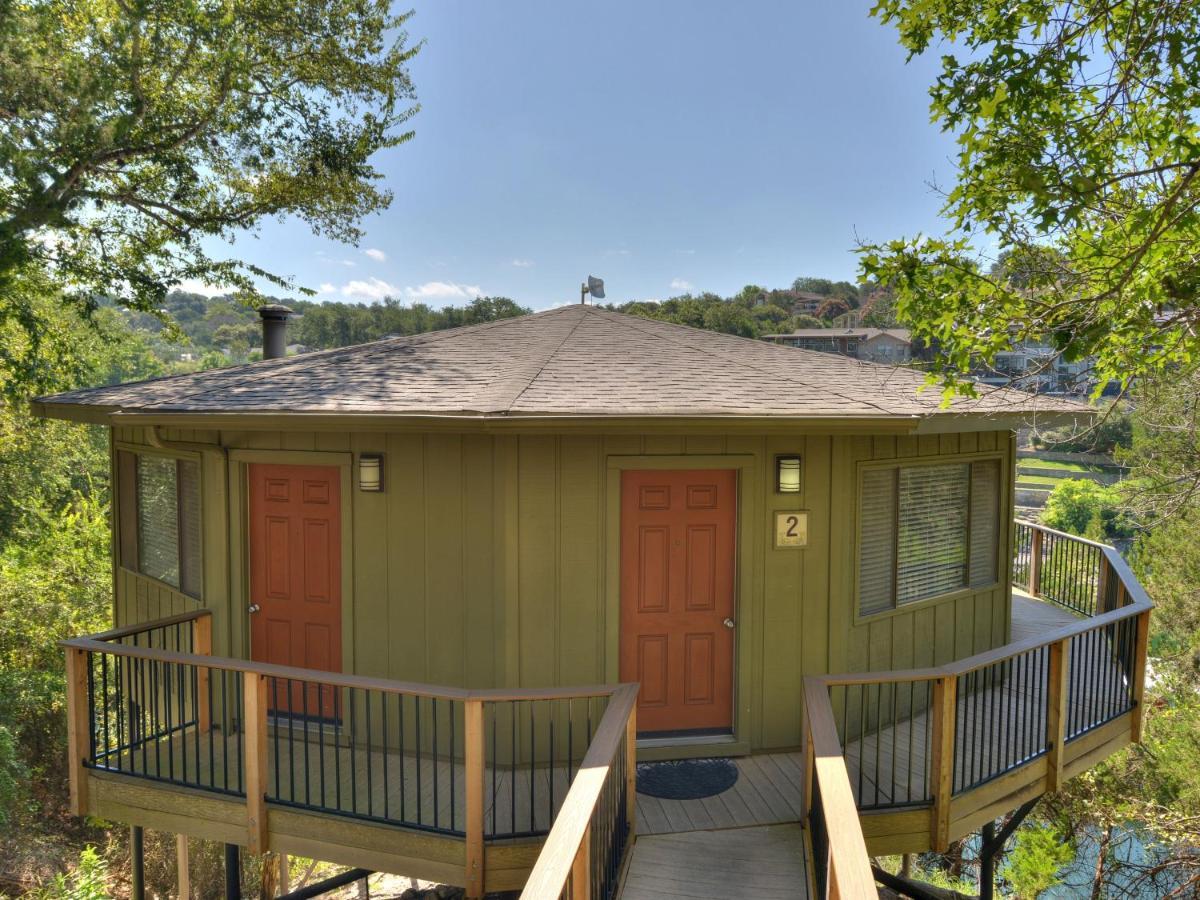 Lake Travis Bungalow Casita Golden Rod #2 レイクウェイ エクステリア 写真