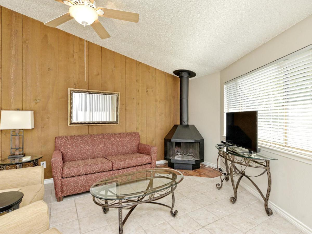 Lake Travis Bungalow Casita Golden Rod #2 レイクウェイ エクステリア 写真